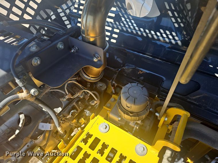 image for item EJ6258 2019 Komatsu  PC240LC-11 excavator