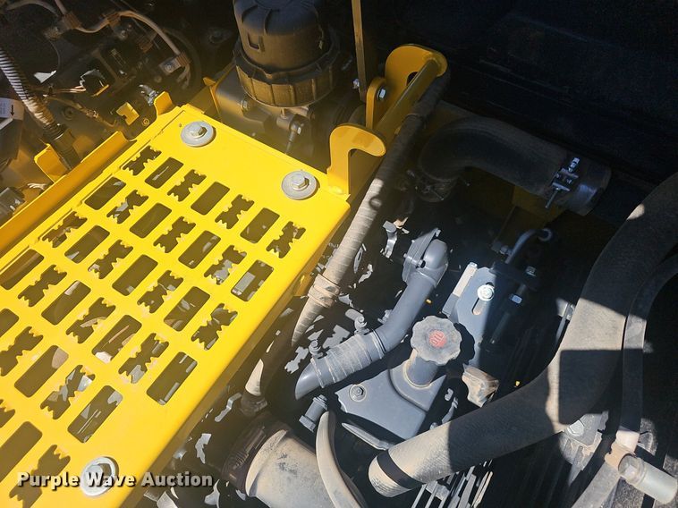 image for item EJ6258 2019 Komatsu  PC240LC-11 excavator