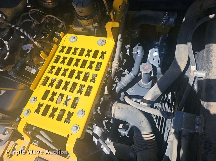 image for item EJ6258 2019 Komatsu  PC240LC-11 excavator