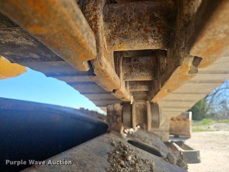 image for item EJ6258 2019 Komatsu  PC240LC-11 excavator