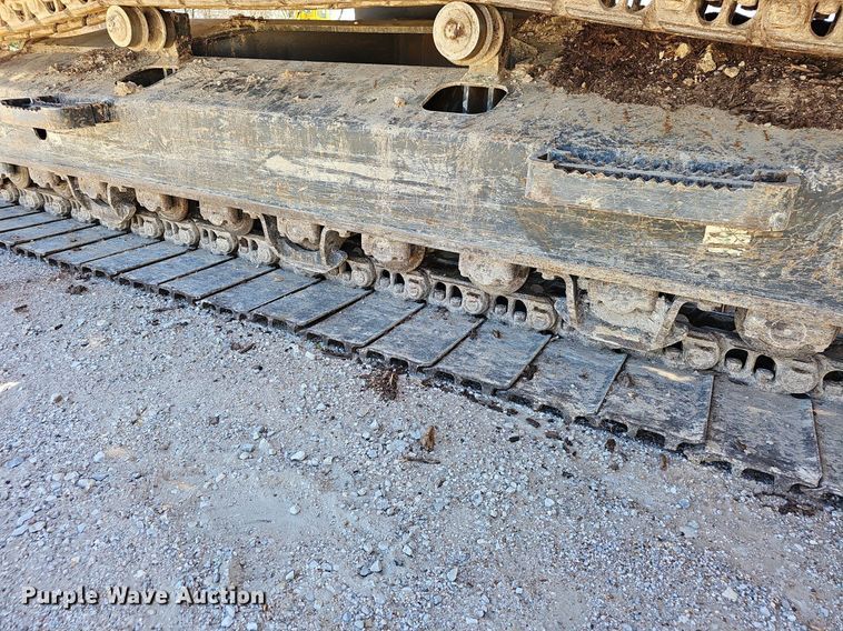 image for item EJ6258 2019 Komatsu  PC240LC-11 excavator