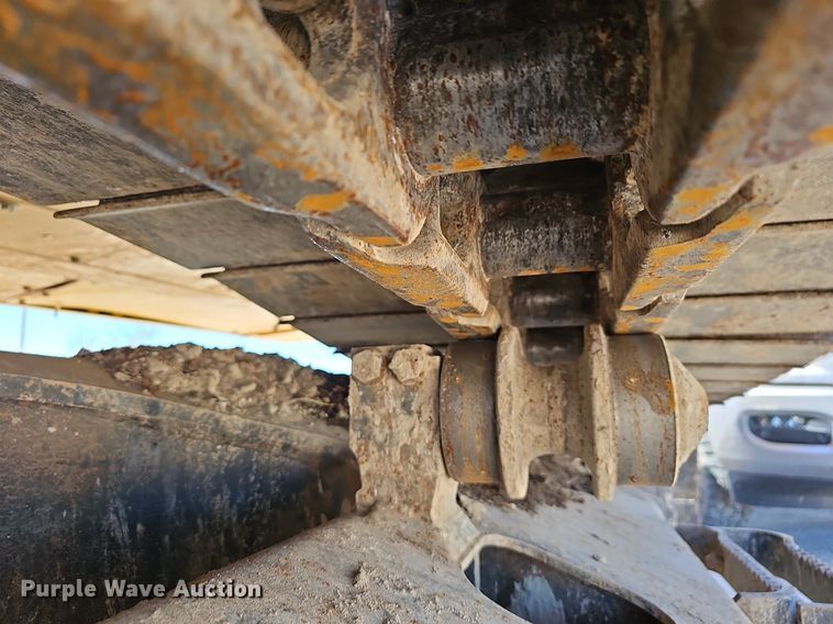 image for item EJ6258 2019 Komatsu  PC240LC-11 excavator