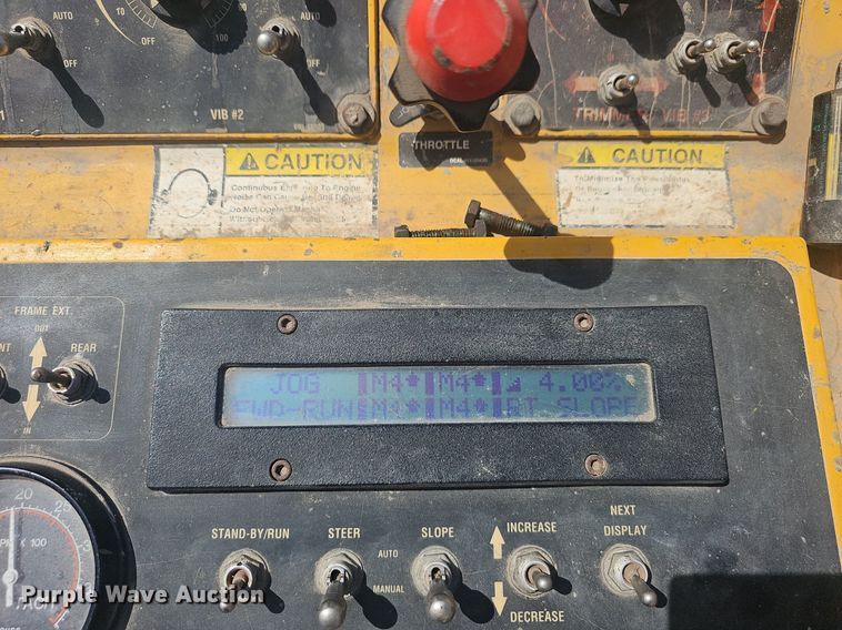 image for item EJ6260 1999 Gomaco  GT3200 curb machine