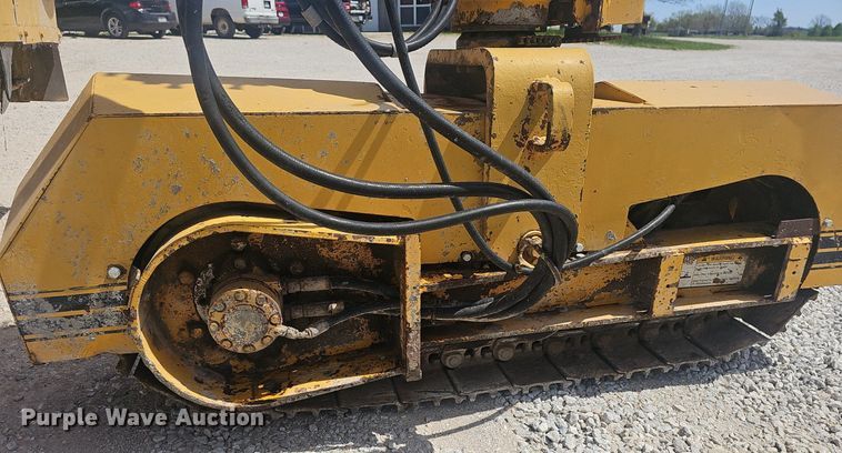 image for item EJ6260 1999 Gomaco  GT3200 curb machine