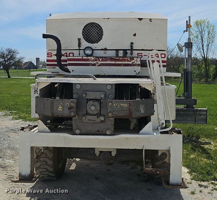 image for item EJ6261 1994 Somero S-240LS screed