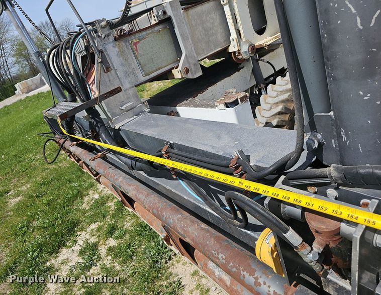 image for item EJ6261 1994 Somero S-240LS screed