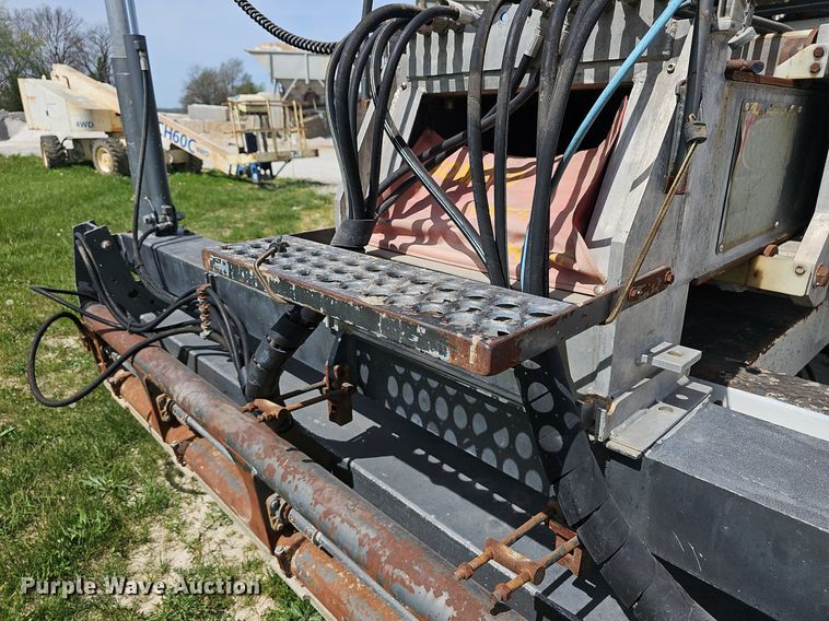 image for item EJ6261 1994 Somero S-240LS screed