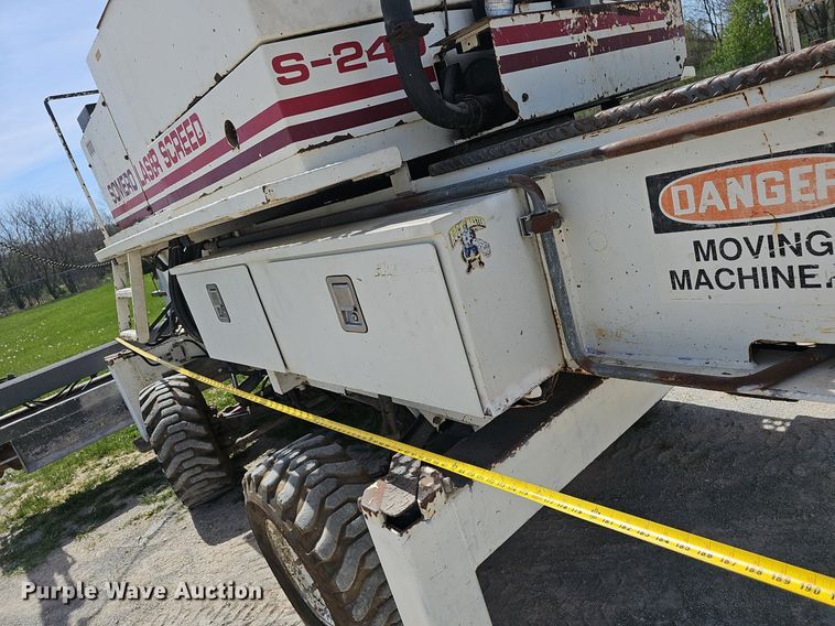 image for item EJ6261 1994 Somero S-240LS screed