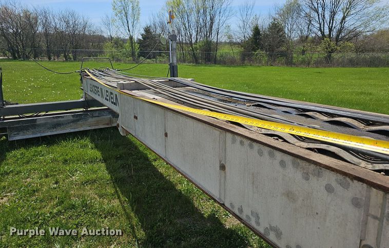 image for item EJ6261 1994 Somero S-240LS screed