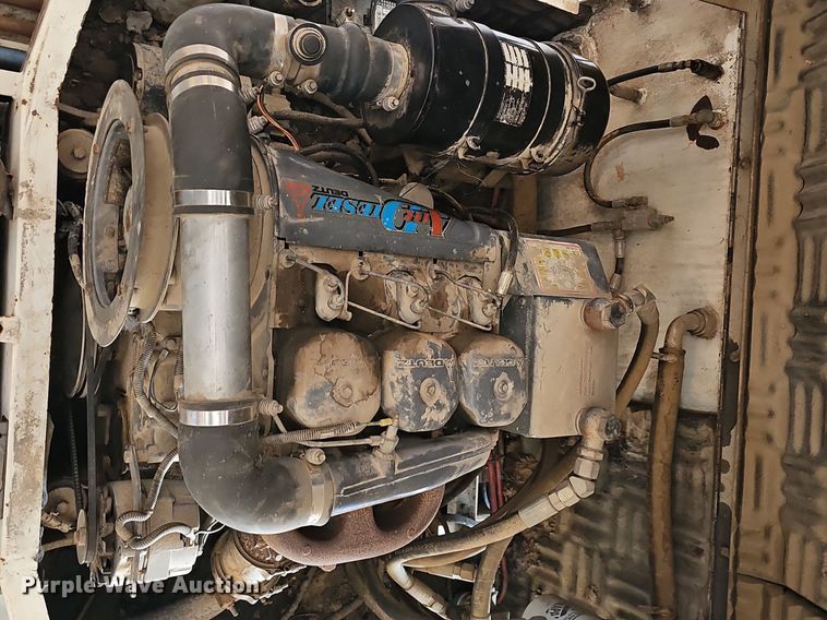 image for item EJ6261 1994 Somero S-240LS screed