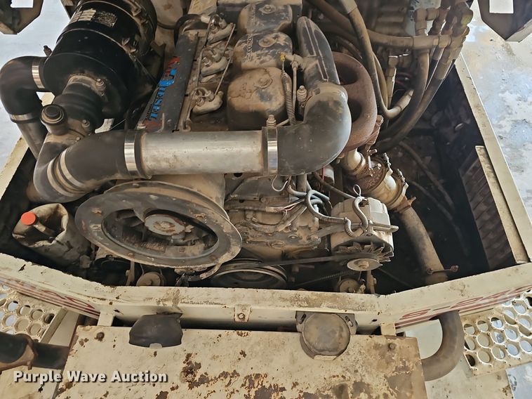 image for item EJ6261 1994 Somero S-240LS screed