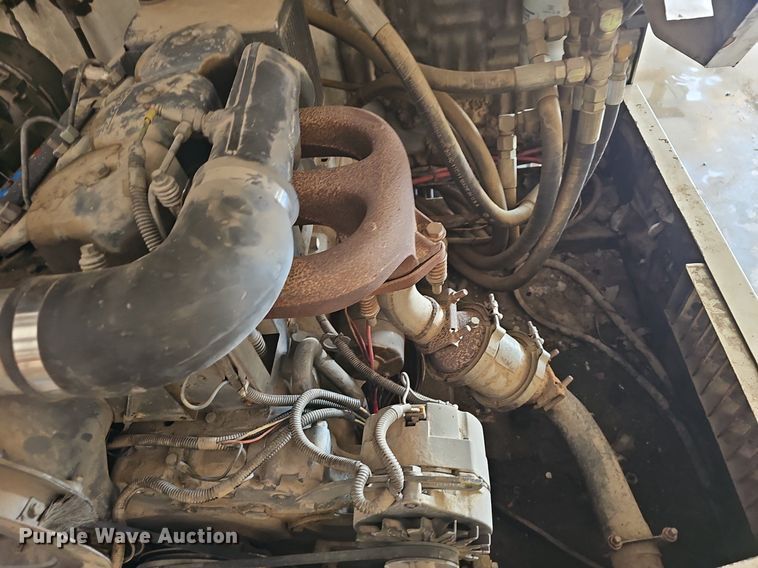 image for item EJ6261 1994 Somero S-240LS screed