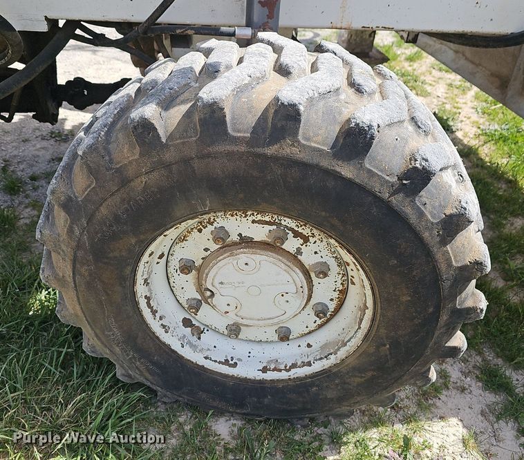 image for item EJ6261 1994 Somero S-240LS screed