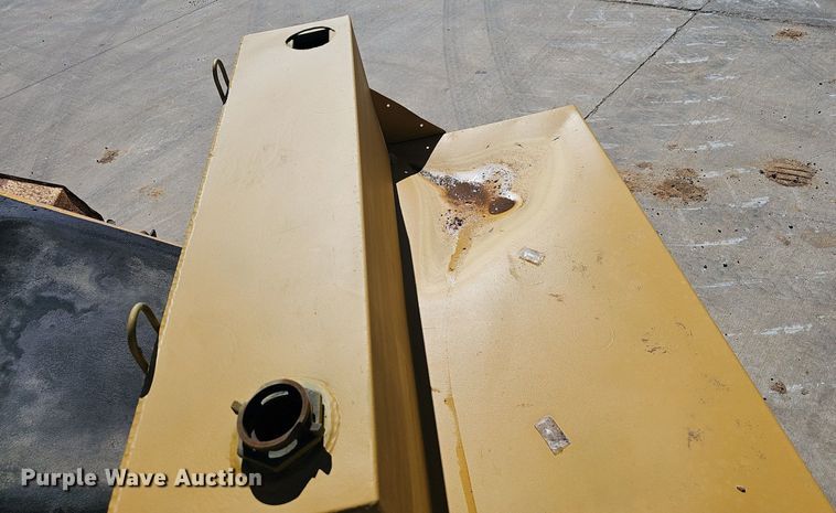 image for item EJ6262 2004 Waldon Sweep Master 250 broom