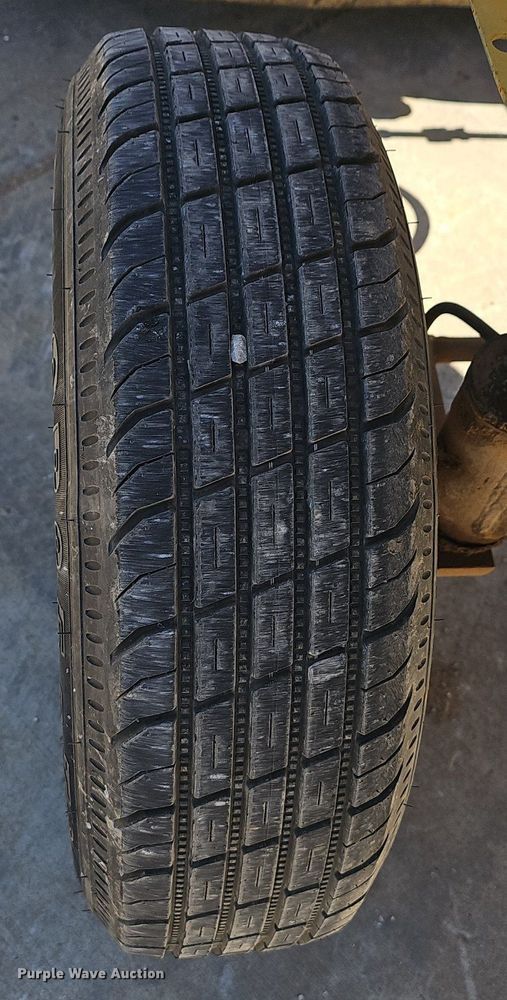 image for item EJ6262 2004 Waldon Sweep Master 250 broom