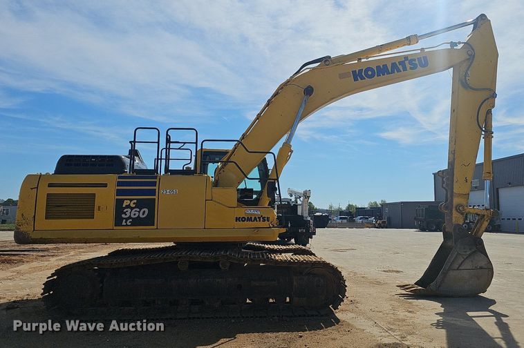 image for item EJ6263 2017 Komatsu  PC360LC-11 excavator
