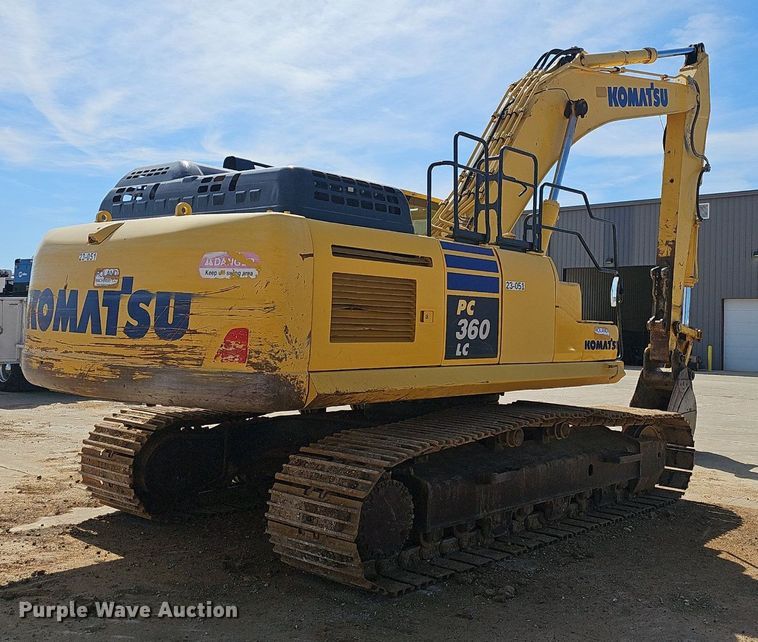 image for item EJ6263 2017 Komatsu  PC360LC-11 excavator