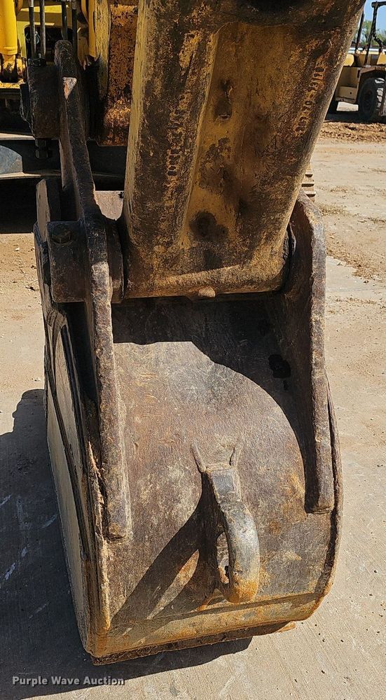 image for item EJ6263 2017 Komatsu  PC360LC-11 excavator