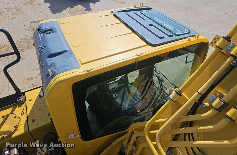 image for item EJ6263 2017 Komatsu  PC360LC-11 excavator