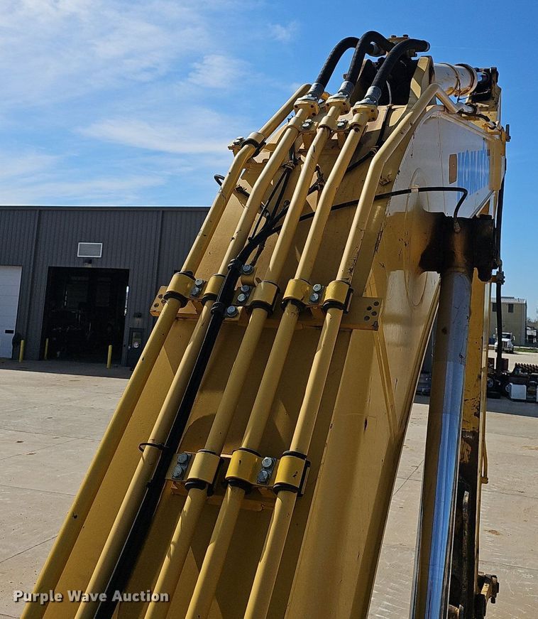 image for item EJ6263 2017 Komatsu  PC360LC-11 excavator