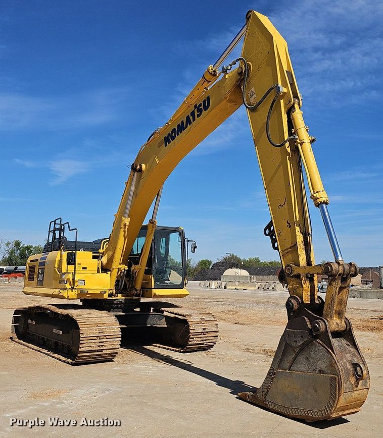 image for item EJ6263 2017 Komatsu  PC360LC-11 excavator