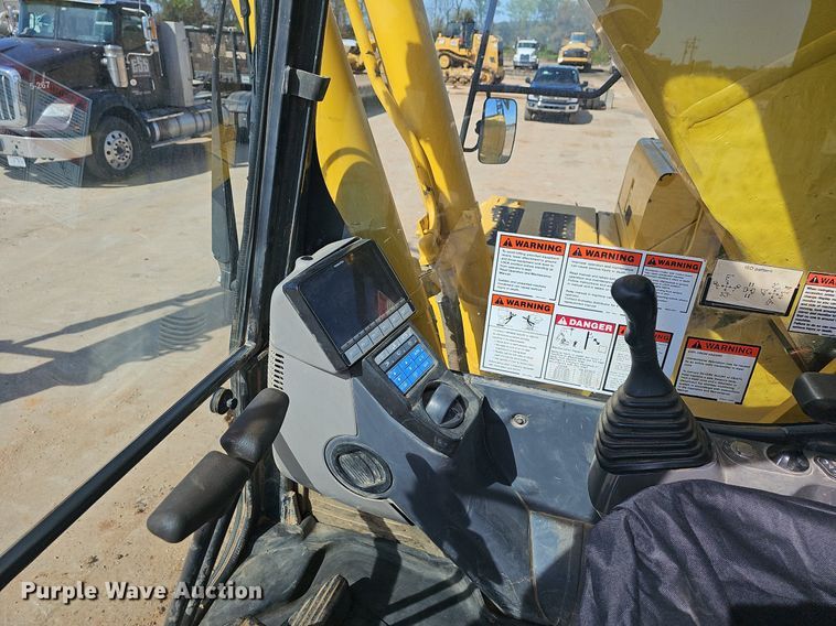 image for item EJ6263 2017 Komatsu  PC360LC-11 excavator