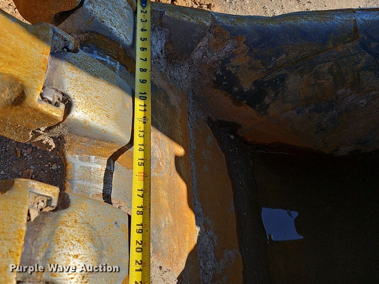 image for item EJ6263 2017 Komatsu  PC360LC-11 excavator