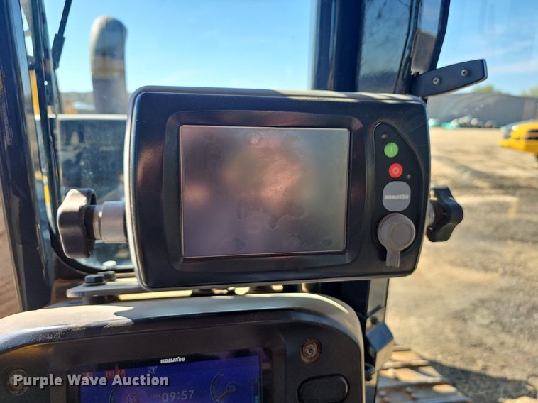 image for item EJ6264 2018 Komatsu  D65PXI-18 dozer