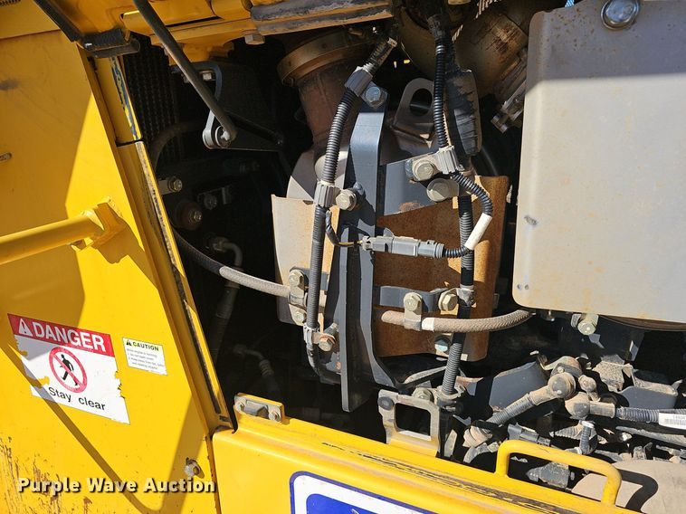 image for item EJ6264 2018 Komatsu  D65PXI-18 dozer