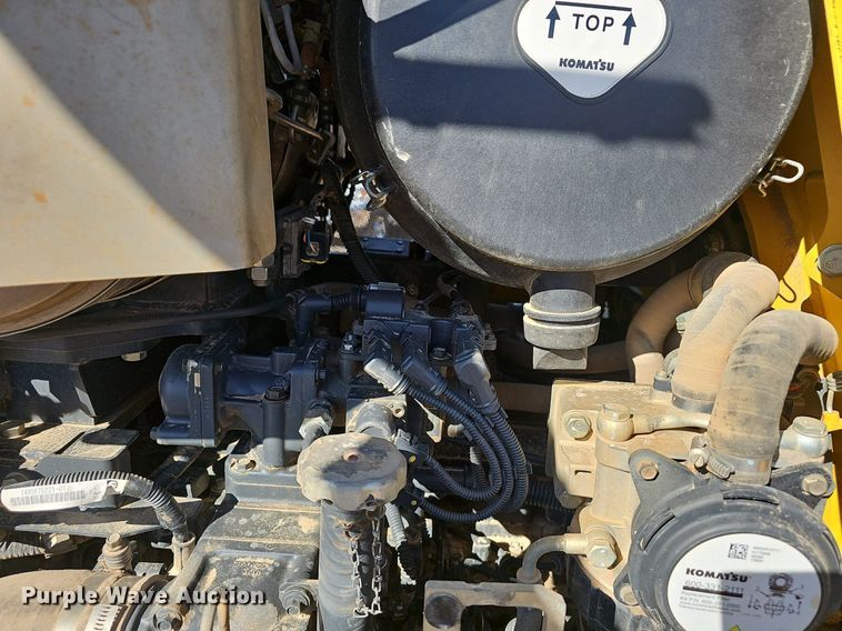 image for item EJ6264 2018 Komatsu  D65PXI-18 dozer