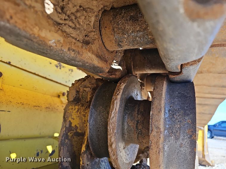 image for item EJ6264 2018 Komatsu  D65PXI-18 dozer