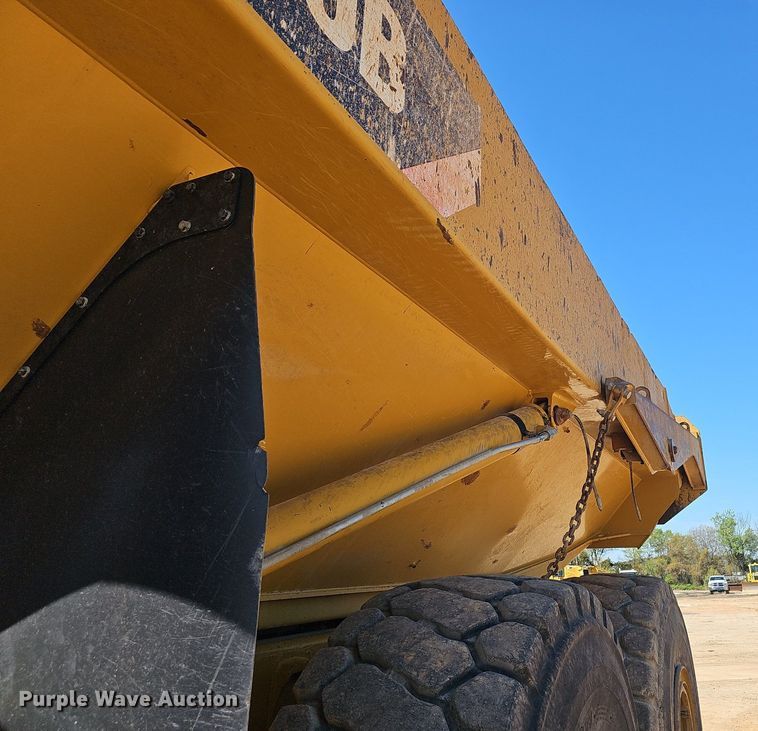 image for item EJ6267 2013 Caterpillar  740B haul truck