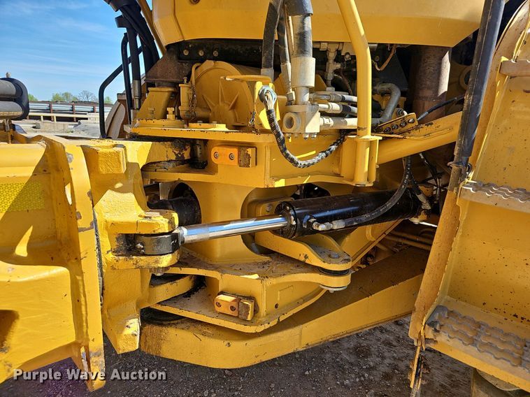 image for item EJ6267 2013 Caterpillar  740B haul truck