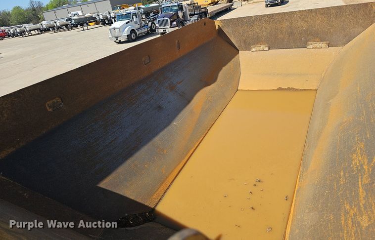 image for item EJ6267 2013 Caterpillar  740B haul truck