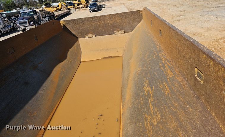 image for item EJ6267 2013 Caterpillar  740B haul truck