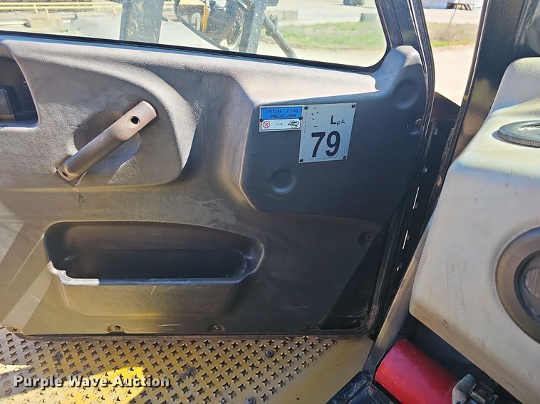 image for item EJ6267 2013 Caterpillar  740B haul truck