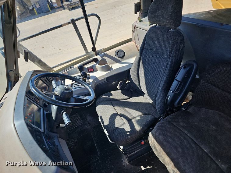 image for item EJ6267 2013 Caterpillar  740B haul truck