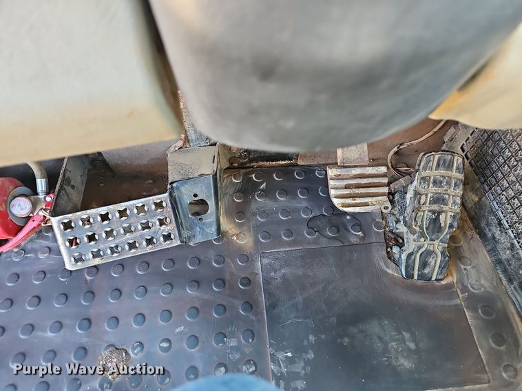 image for item EJ6267 2013 Caterpillar  740B haul truck