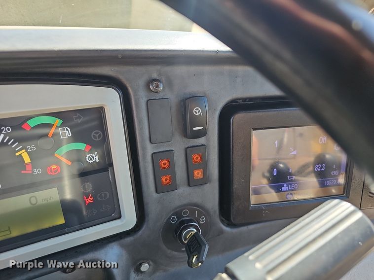 image for item EJ6267 2013 Caterpillar  740B haul truck