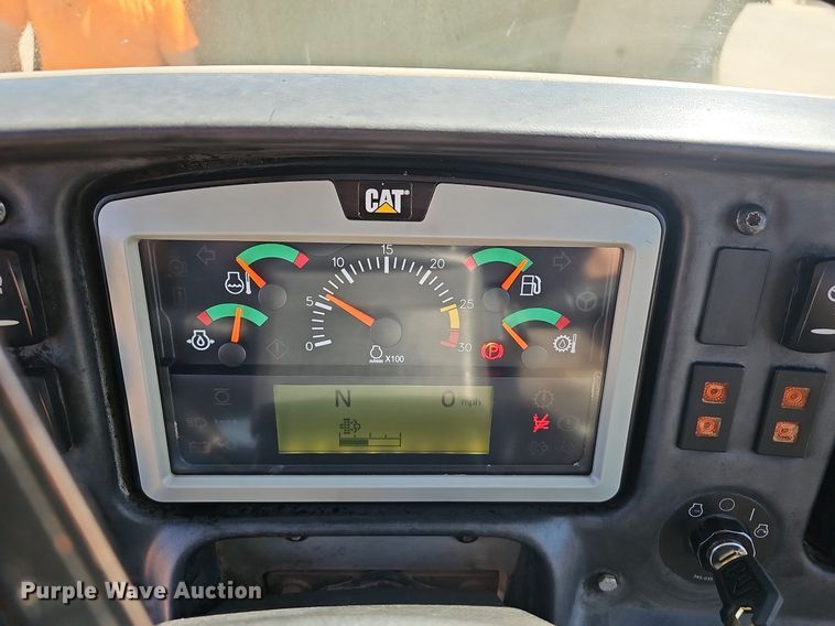 image for item EJ6267 2013 Caterpillar  740B haul truck