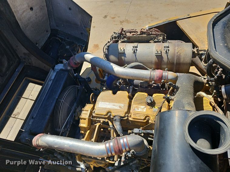 image for item EJ6267 2013 Caterpillar  740B haul truck