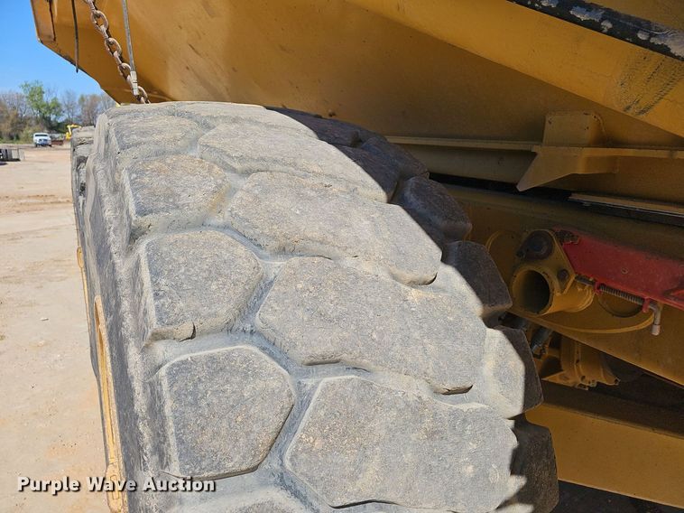 image for item EJ6267 2013 Caterpillar  740B haul truck