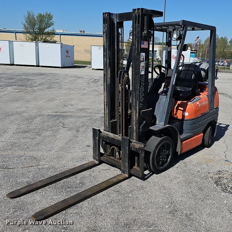 image for item EJ6275 1999 Toyota  42-6FGCU25 forklift