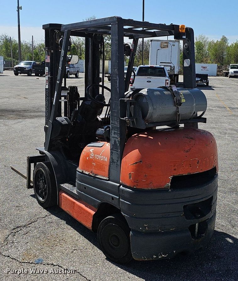 image for item EJ6275 1999 Toyota  42-6FGCU25 forklift