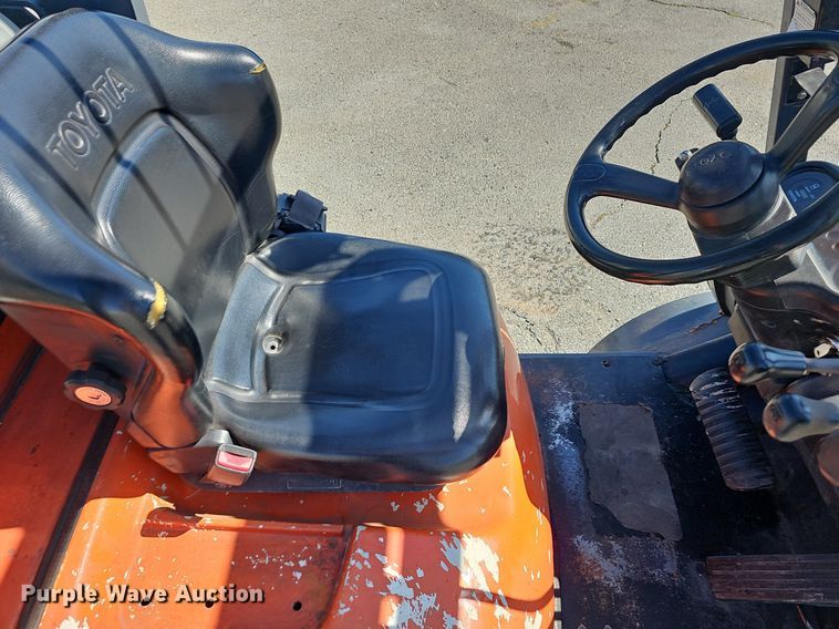 image for item EJ6275 1999 Toyota  42-6FGCU25 forklift