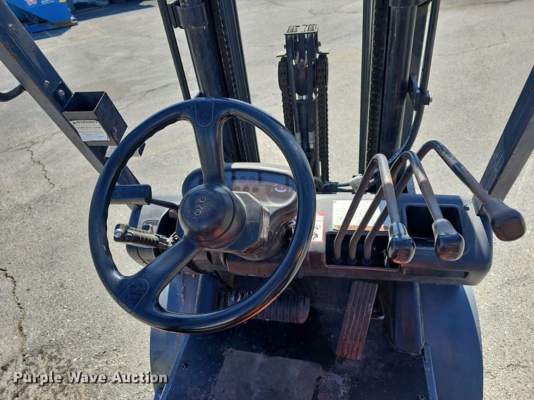 image for item EJ6275 1999 Toyota  42-6FGCU25 forklift