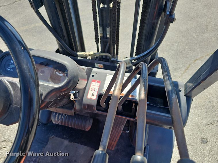 image for item EJ6275 1999 Toyota  42-6FGCU25 forklift