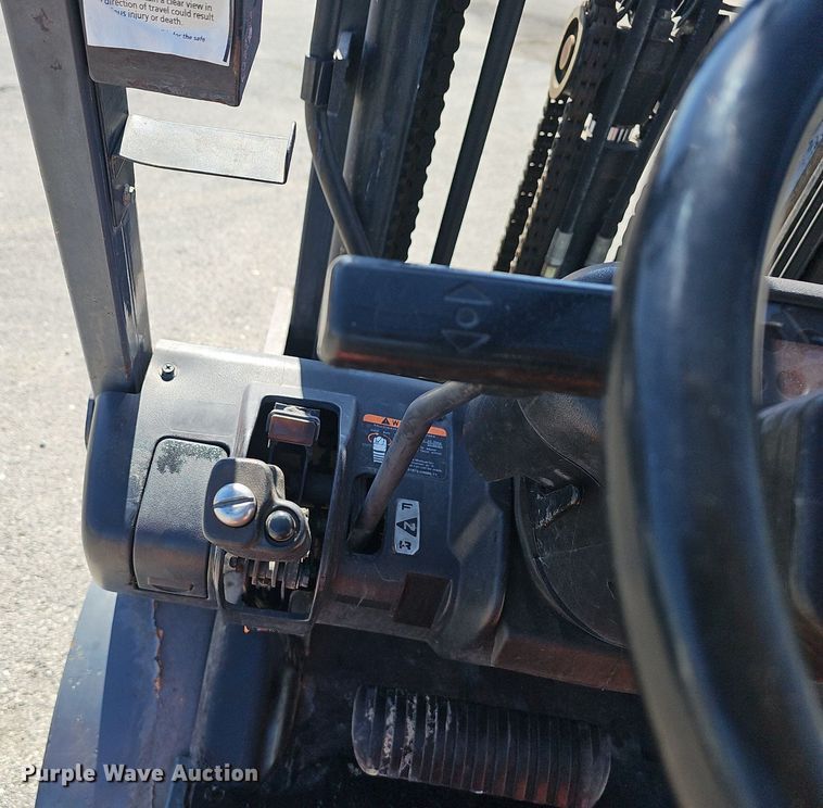 image for item EJ6275 1999 Toyota  42-6FGCU25 forklift