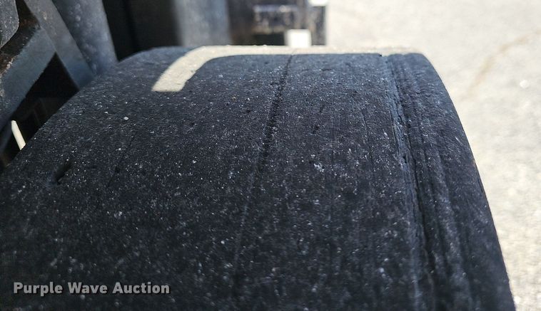 image for item EJ6275 1999 Toyota  42-6FGCU25 forklift