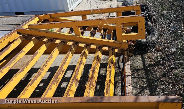 image for item EJ6276 1995 Ceez CZ20KT equipment trailer